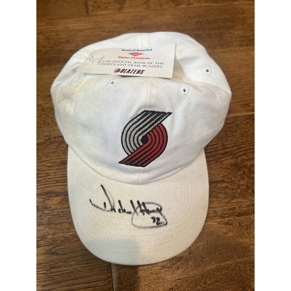 SIGNED Portland Trail Blazers  & Bank Of America Collegiate Hat New With Tags